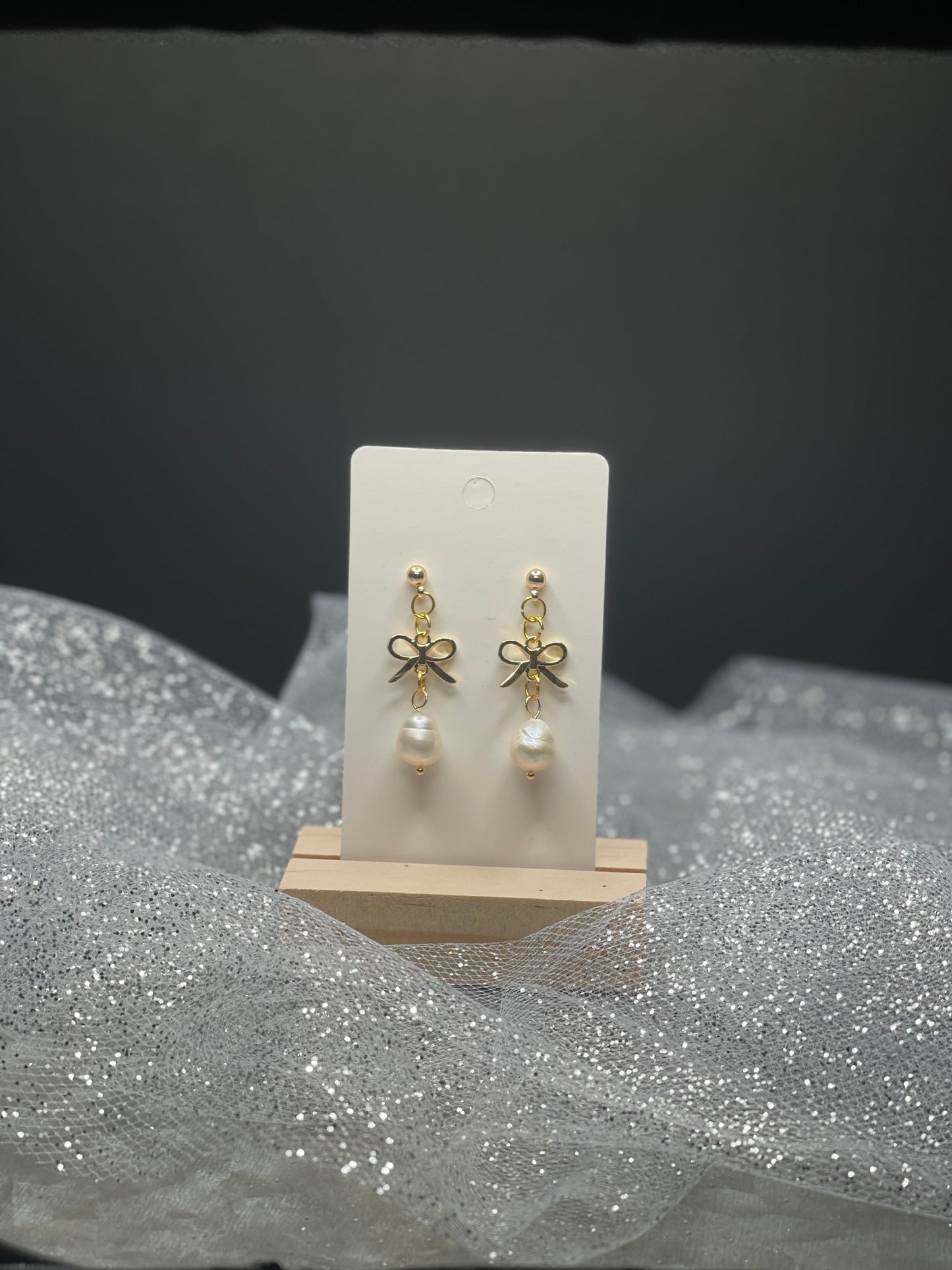 Bows Pearl Earrings