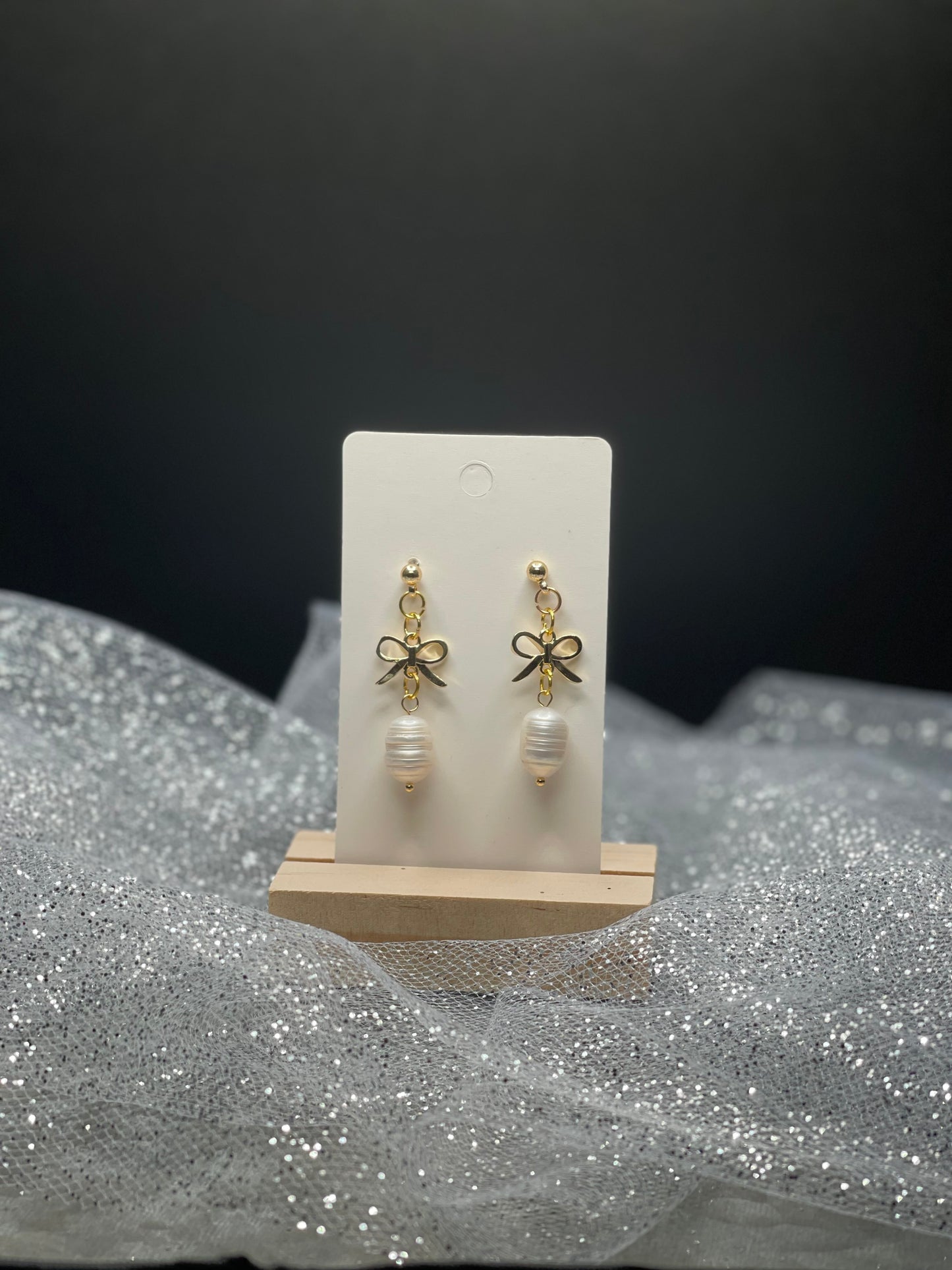 Bows Pearl Earrings