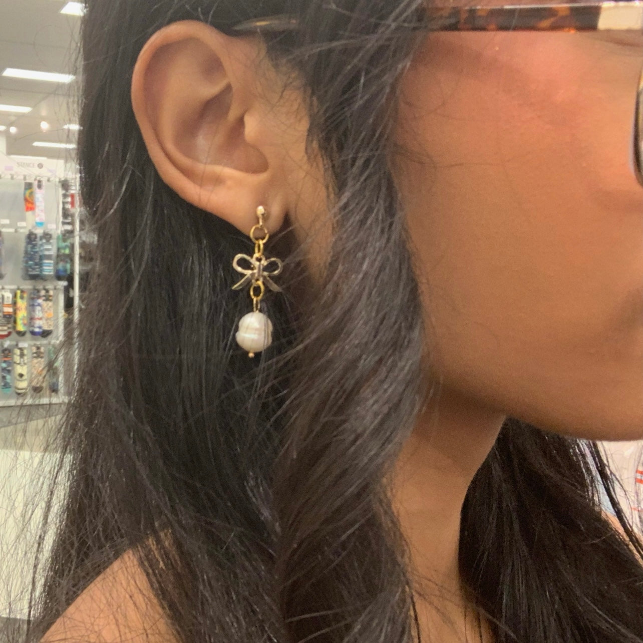 Bows Pearl Earrings