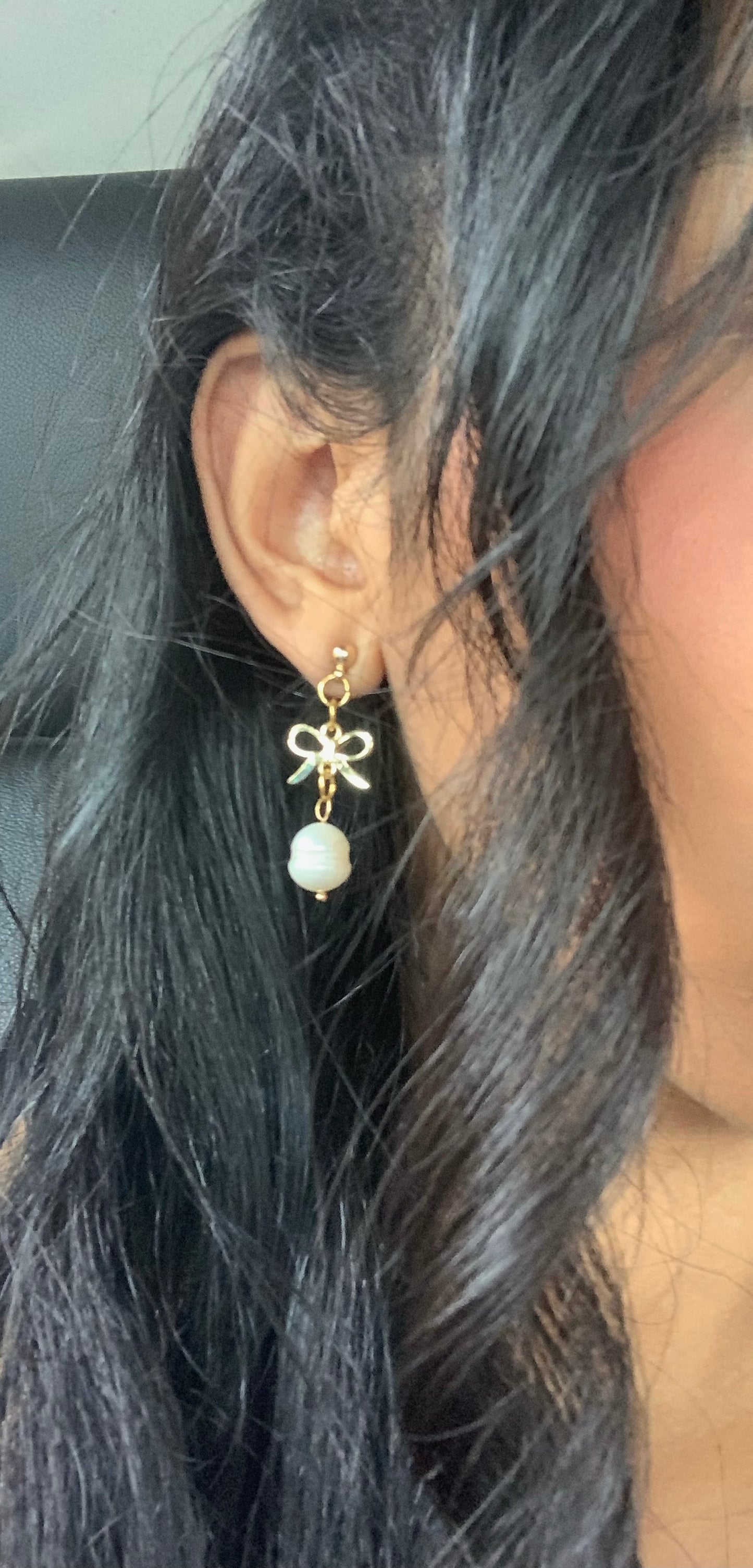 Bows Pearl Earrings